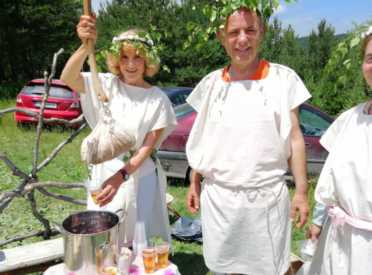 На Белинташ: Еньовата буля развенча стария жрец и избра нов