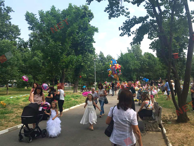 Асеновград озарен за поредна година от малките слънчови невести