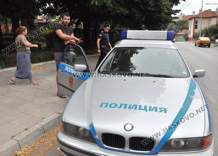 Глобиха трима роми за метене на липа в Хасково на Еньовден
