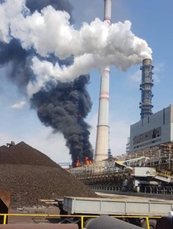 Зрелищен пожар в държавната ТЕЦ „Марица-Изток“ 2 