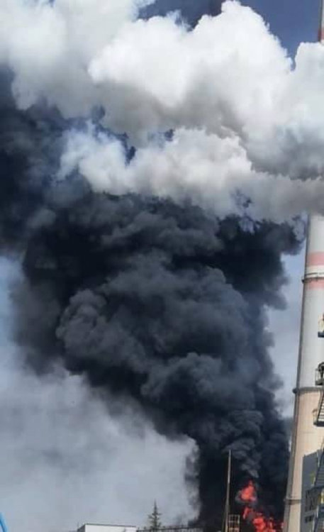 Зрелищен пожар в държавната ТЕЦ „Марица-Изток“ 2 