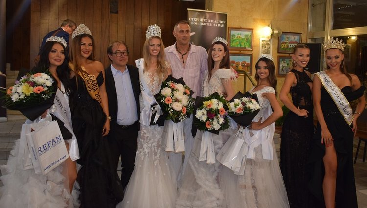 Мария Попова е Мис Асеновград`2019