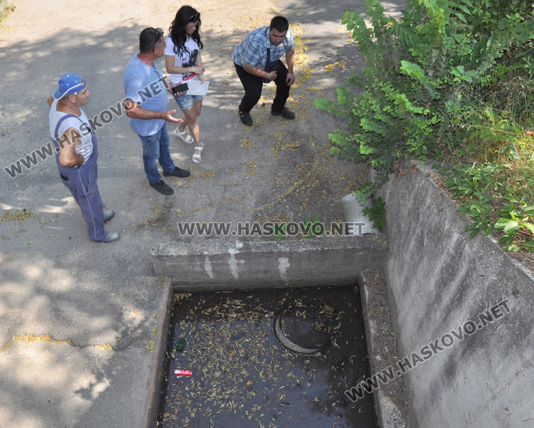 На улица "Габрово" се жалват от чести наводнения. Общината търси решение