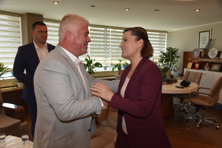 Побратимените общини Момчилград и Измит размразиха отношенията