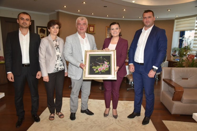 Побратимените общини Момчилград и Измит размразиха отношенията