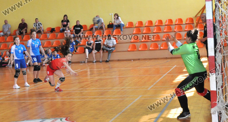 Бронз за хандбалистките на Хасково от Държавното в "Спартак"