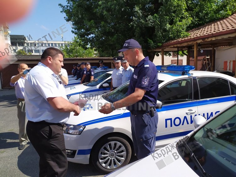 Седем нови патрулки получи МВР в Кърджали, пет ще патрулират по пътя за Маказа