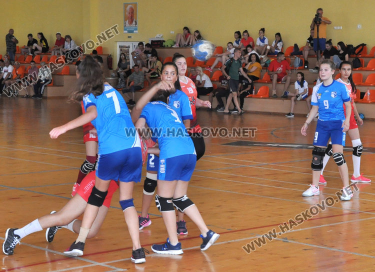 Бронз за хандбалистките на Хасково от Държавното в "Спартак"