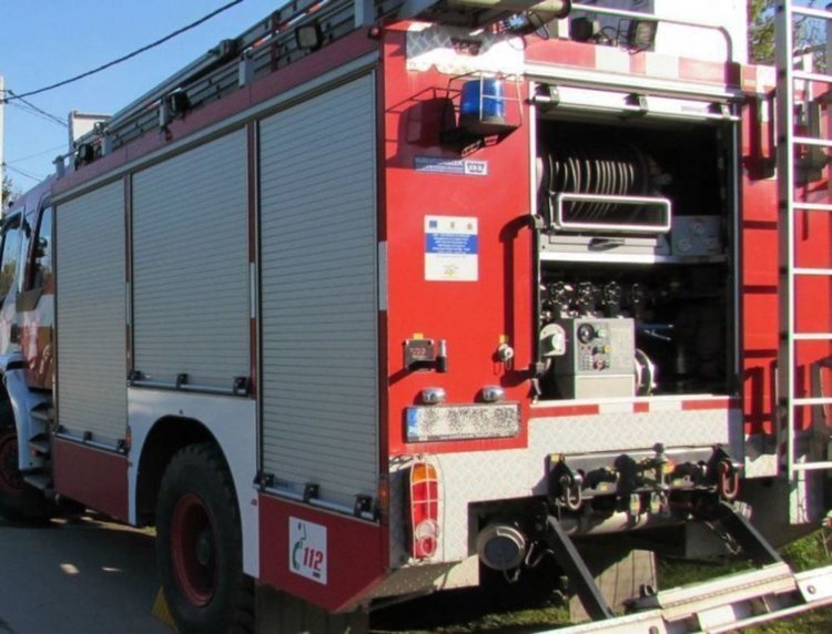 Горя читалище заради неизгасена цигара