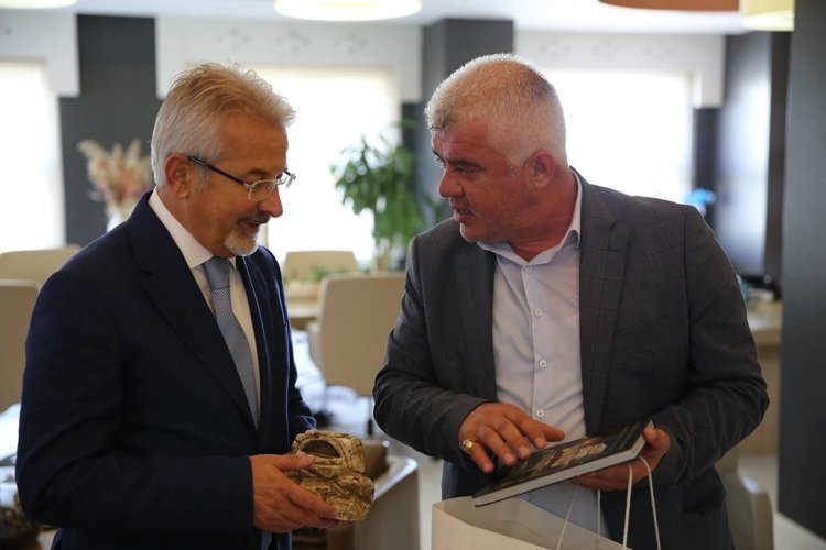 Серия от срещи проведе в Турция Сунай Хасан 