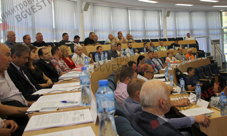 ОбС даде зелена светлина за дългосрочен общински кредит за близо милион лева, който предизвика дебати