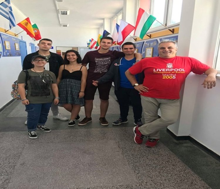 Международен проект с ученици от  СУ“П.Р.Славейков“ в Испания