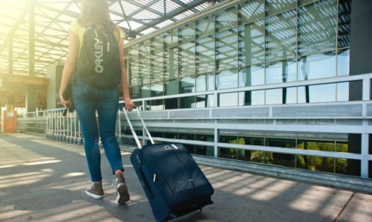 Една трета от димитровградчани стягат куфарите за чужбина за летния си отпуск