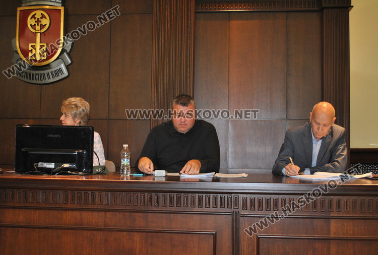 Отпадат места от „синята зона“