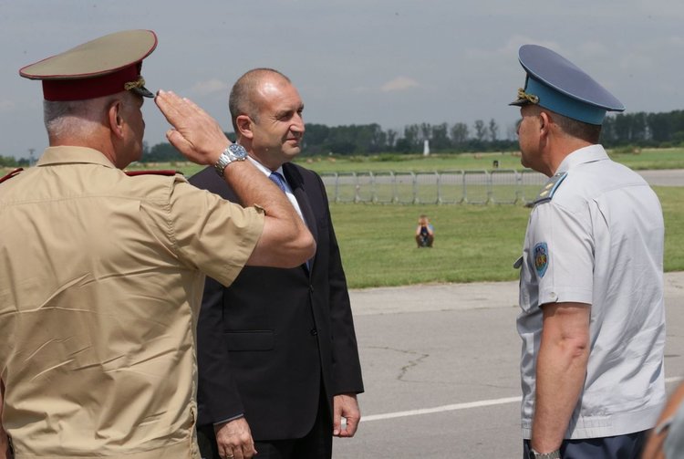 Румен Радев пристигна в Китай по покана на Си Цзинпин