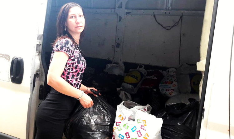 Имате ненужни дрехи, чанти и обувки? Включете се в кампанията в подкрепа на жените с рак на гърдата