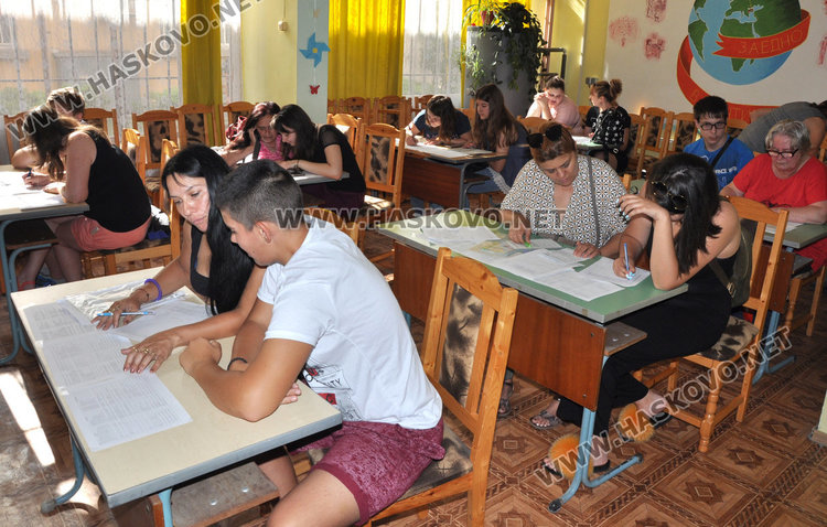 Онлайн системата за кандидатстване след 7-ми клас шашна родители и деца