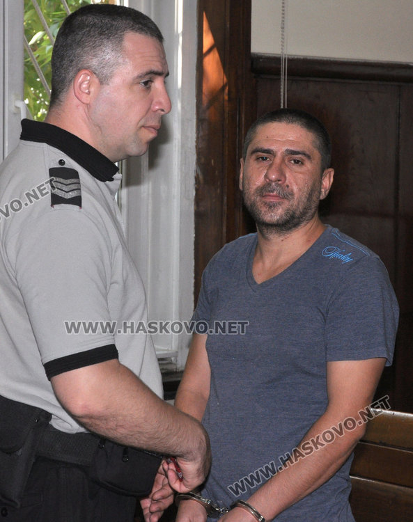 6 месеца зад решетките за купувача на гласове за евровота в Хасково