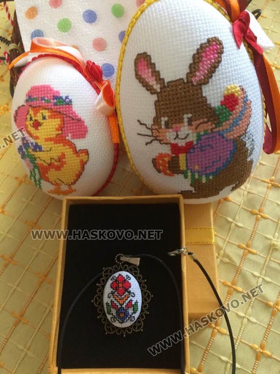 Бродирани с български шевици бижута "летят" от Хасково за  Щатите