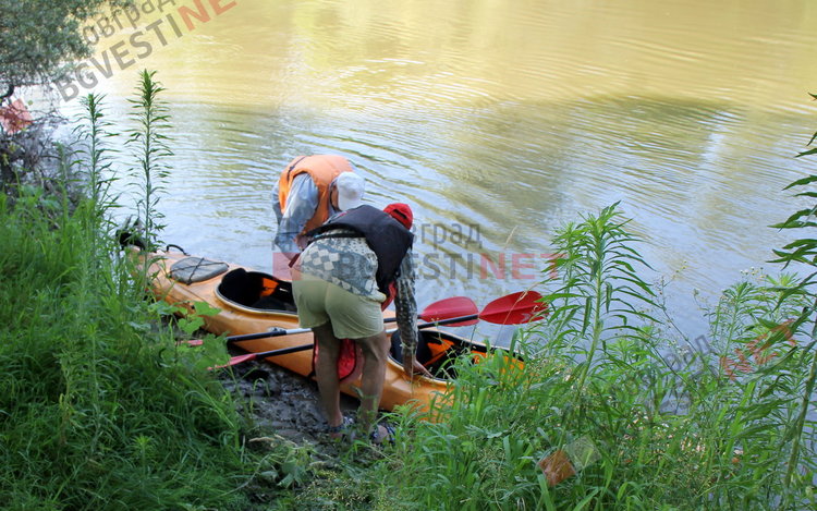 Гребци пътуват  по Марица от Димитровград до Свиленград