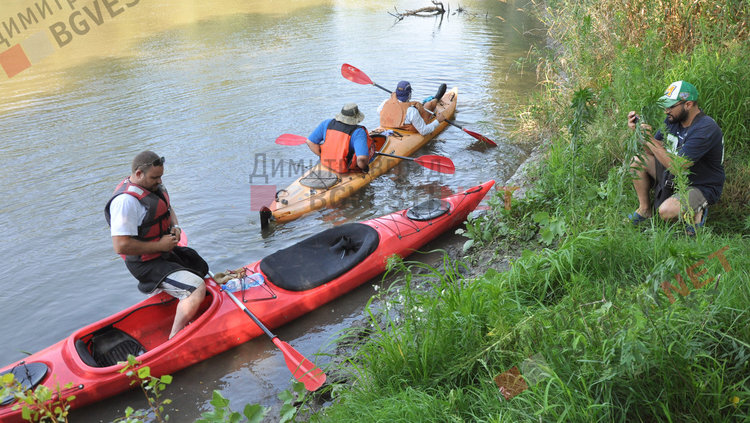 Гребци пътуват  по Марица от Димитровград до Свиленград