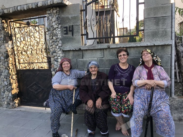 150 пейки подари на жителите на община Джебел предприемач от Църквица /снимки/