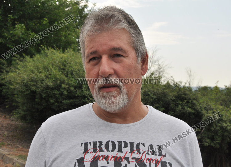 В Подкрепа се жалваха от разбити улици. Общината чака договор за асфалтиране 