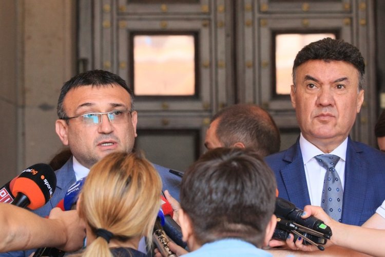 МВР ще следи за купуване на футболни мачове и натиск върху съдиите