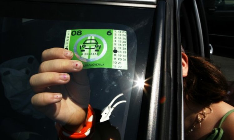 Да пътувате из Европа с кола? Вече е нужна подготовка – винетки, ограничения