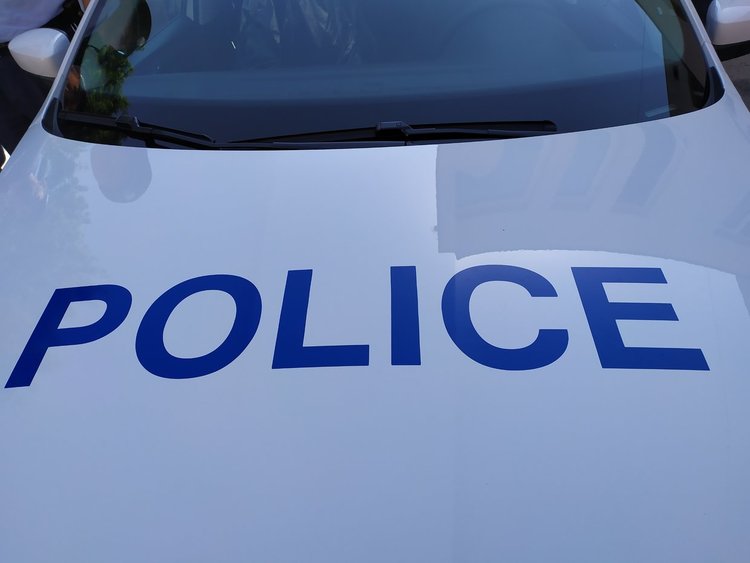 Млада жена с малко дете в колата предизвика верижна катастрофа в Кърджали