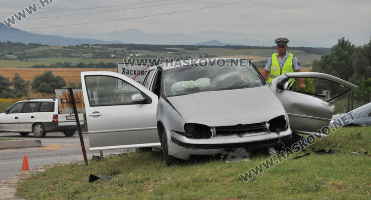 25-годишен с Голф пострада при катастрофа на кръговото на Кърджалийска