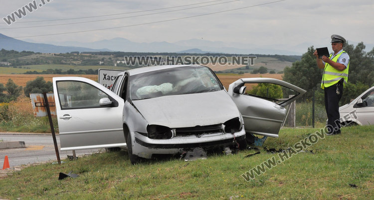 25-годишен с Голф пострада при катастрофа на кръговото на Кърджалийска