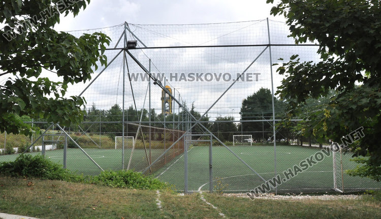 21-годишен почина, докато играе футбол на "Ямача"