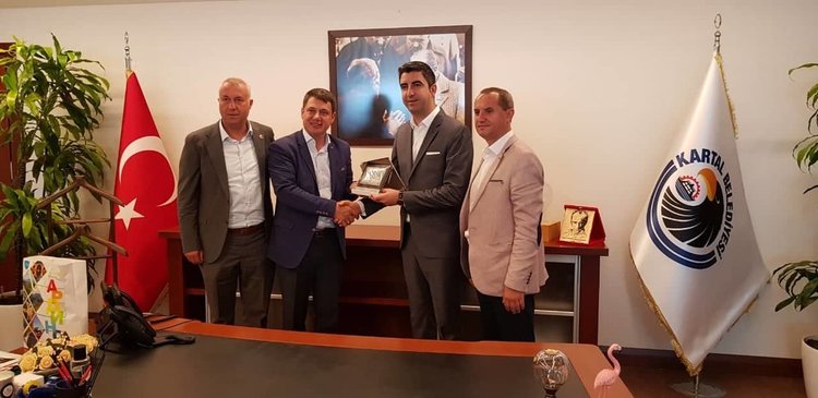 Ресми Мурад поздрави новия кмет на побратимената турска община Картал