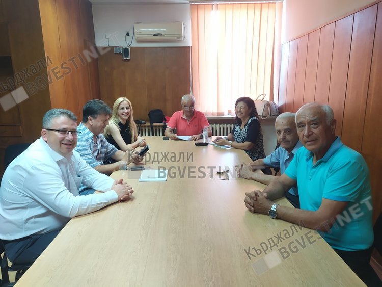 "Серта България" почиства градско нерегламентирано сметище за своя сметка, Обществения съвет с нова кампания 