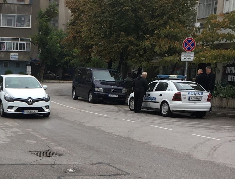 Нова маркировка и катастрофа на едно от димитровградските кръстовища с най-много нарушения