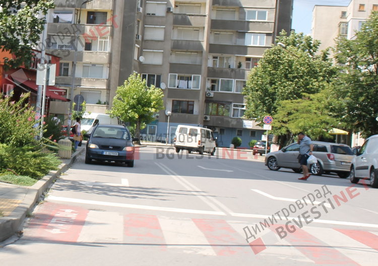 Нова маркировка и катастрофа на едно от димитровградските кръстовища с най-много нарушения