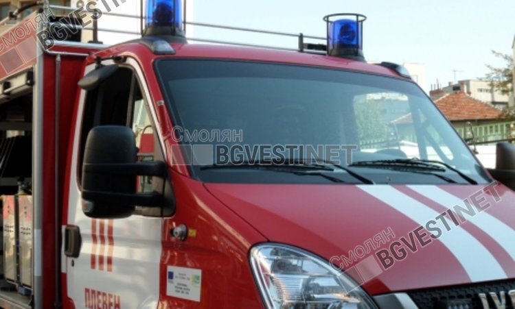 Къща на две смолянчанки изгоря, полицията разследва пожара 