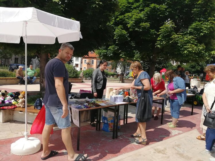 За организацията на Катя помогнали много нейни приятели и познати