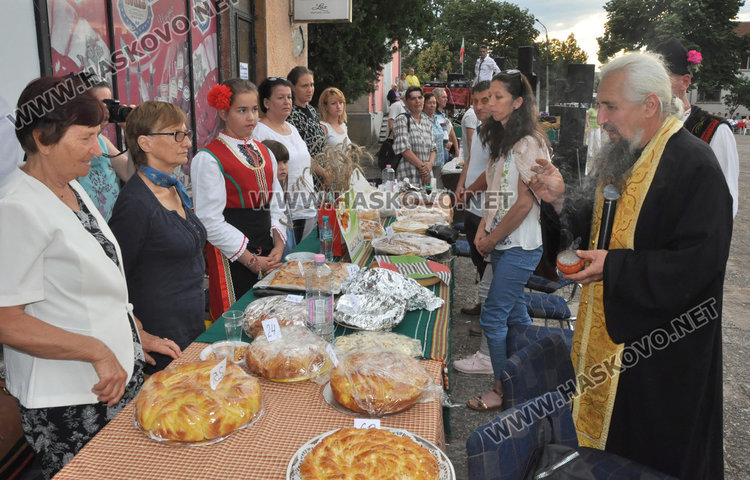 Празник на житото, брашното и хляба събра кулинари в Гарваново