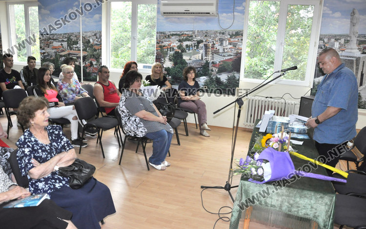 Михаил Ангелов-Марсов представи "Пътеки към душата"