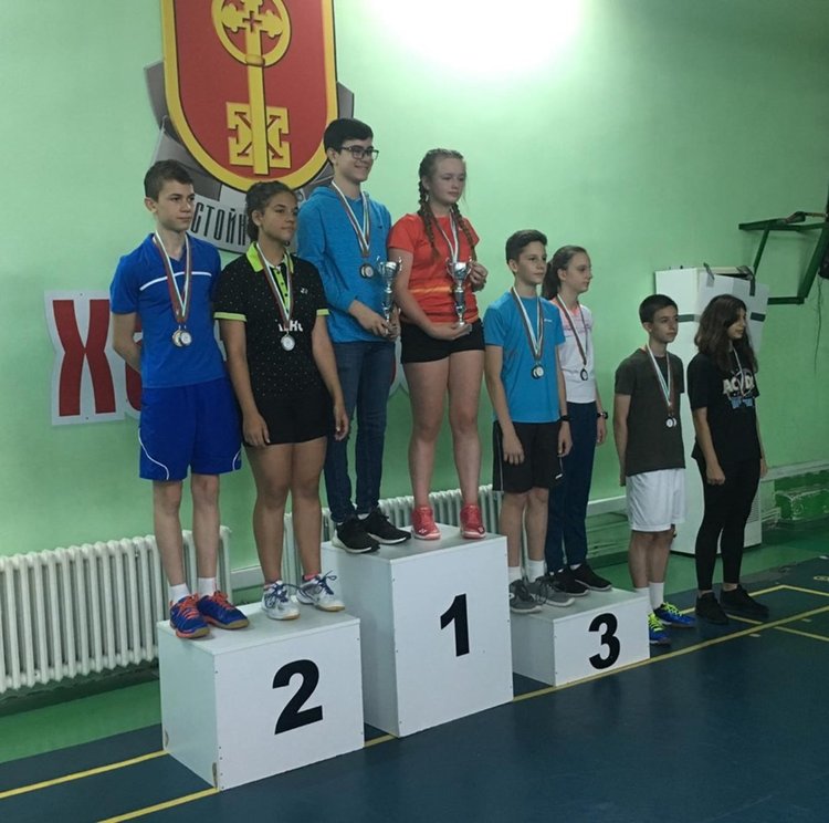 7 хасковски бадминтонисти с медали от Международния турнир в „Спартак”