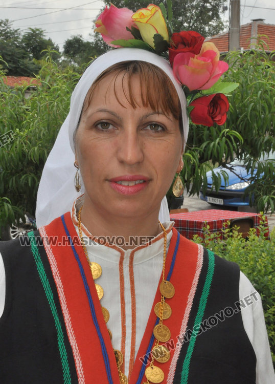 Певци и танцьори показаха красотата на фолклора в третия събор „Орловски напеви”