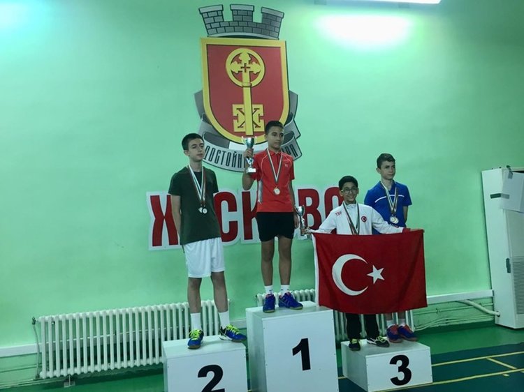 7 хасковски бадминтонисти с медали от Международния турнир в „Спартак”