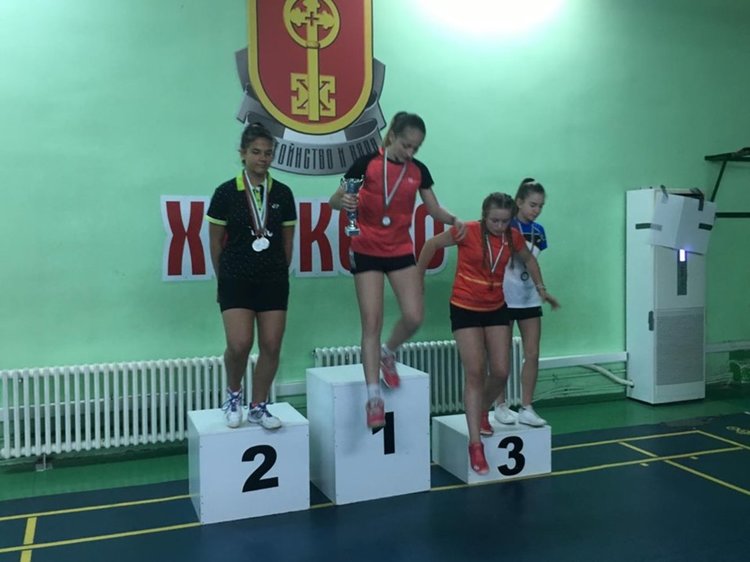 7 хасковски бадминтонисти с медали от Международния турнир в „Спартак”