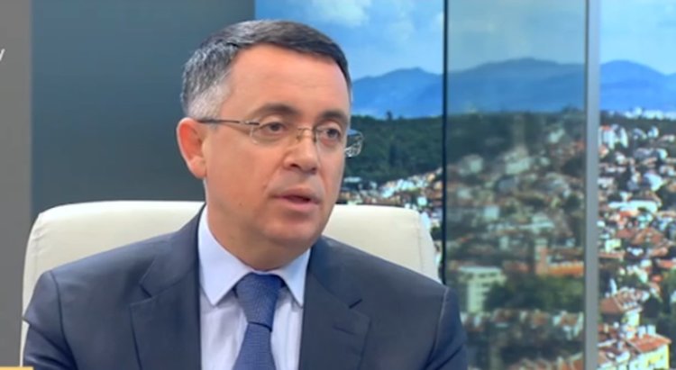 Право на Ахмед Доган е да финансира ДПС, заяви Хасан Азис