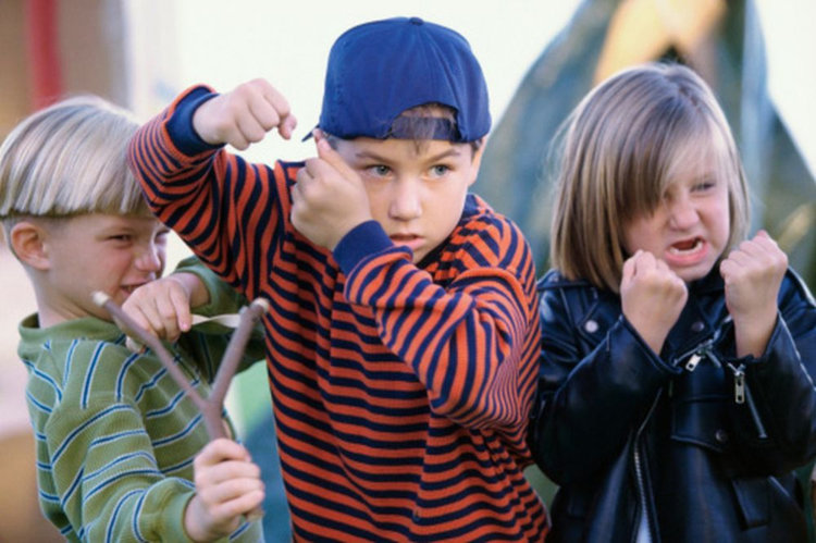 Ролята на семейството и училището в образованието и възпитанието. Да се завърне ли оценката за поведение?