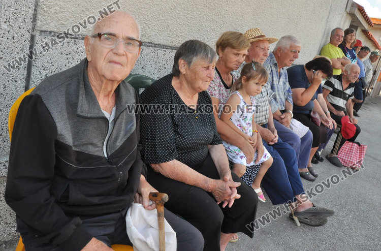 Певиците от Стамболийски пазят автентичните песни, наследили от своите баби