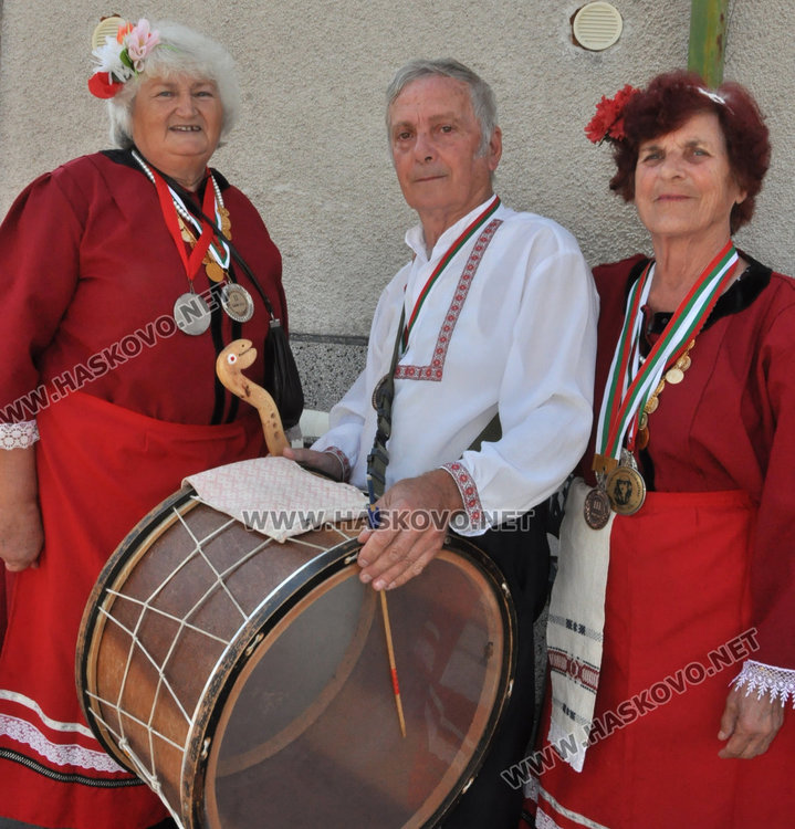 Певиците от Стамболийски пазят автентичните песни, наследили от своите баби