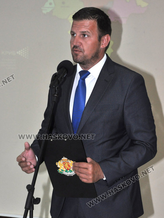 Областният управител на Хасково Станислав Дечев 